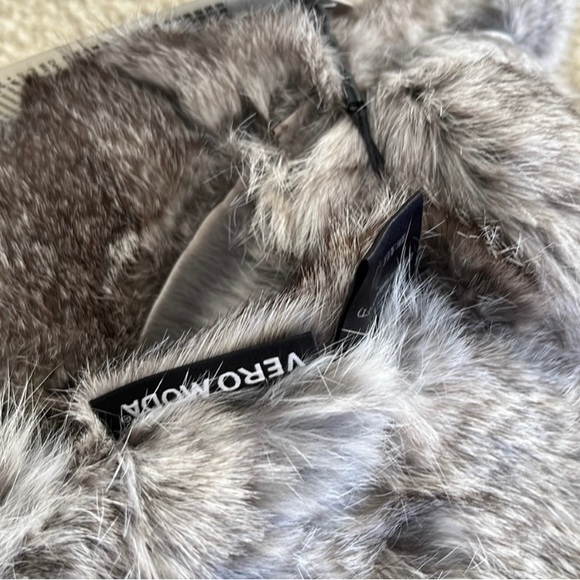 Fur Vest - Picture 5 of 5